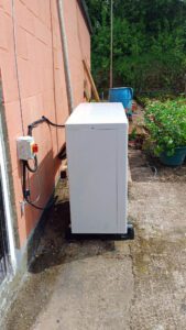 heat pump side view