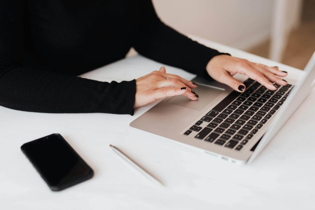reviewing-plans-online